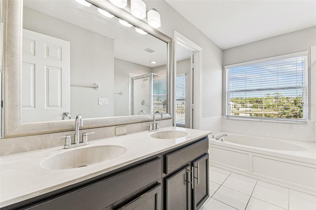 11651 Declaration Drive Tampa, FL 33635 - Photo 33 of 43