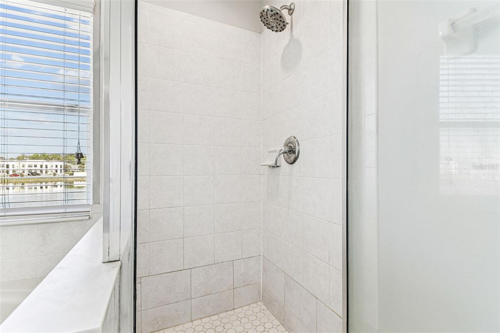 11651 Declaration Drive Tampa, FL 33635 - Photo 34 of 43