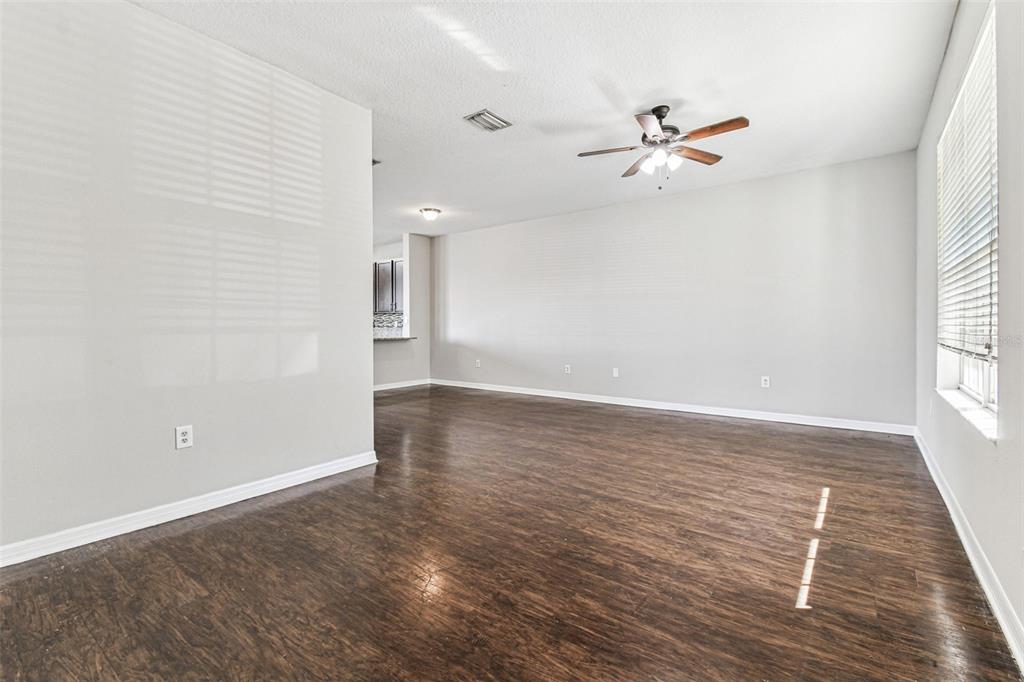 11651 Declaration Drive Tampa, FL 33635 - Photo 4 of 43