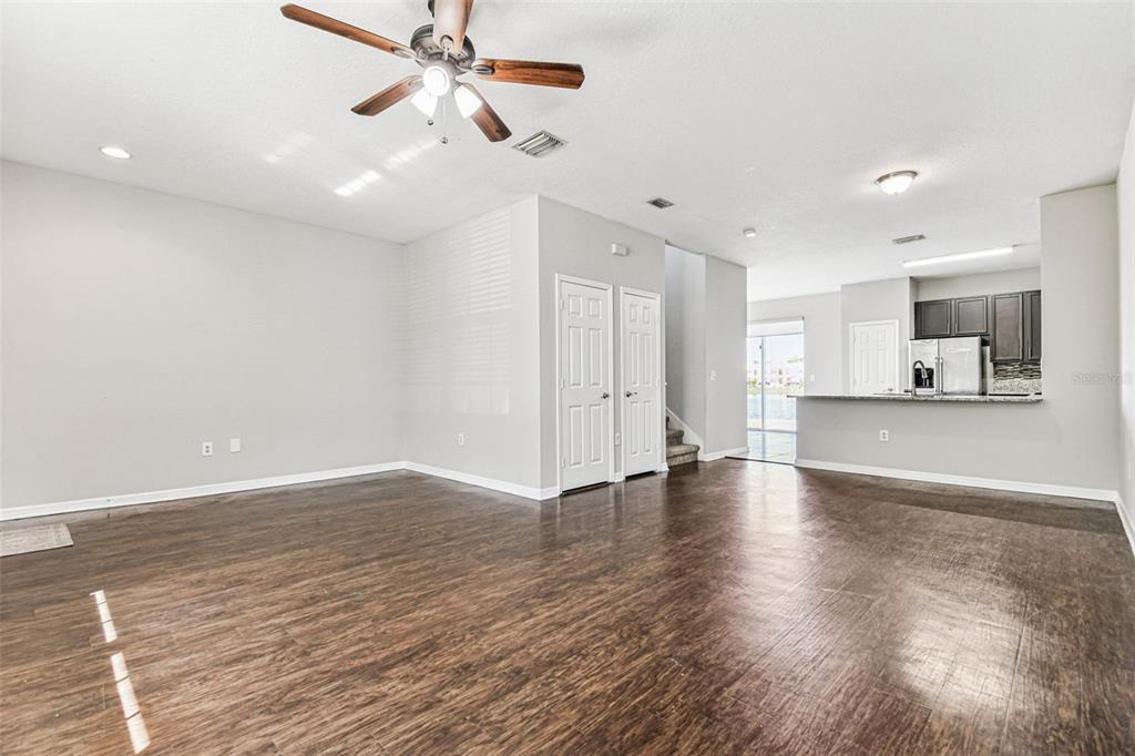 11651 Declaration Drive Tampa, FL 33635 - Photo 8 of 43