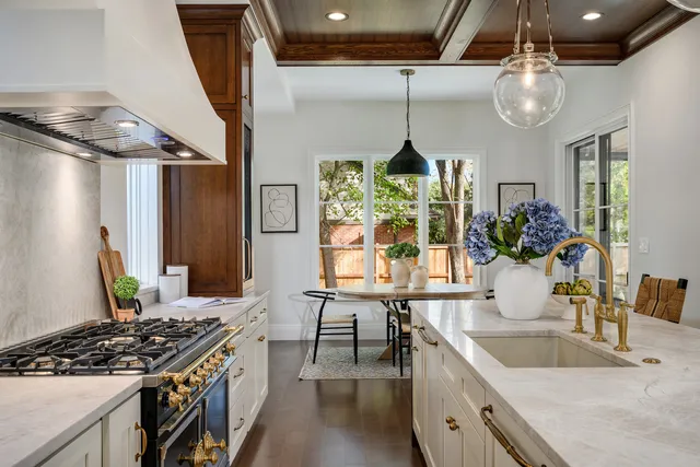 $2,525,000 | 809 Lenox Road, Glenview, IL 60025