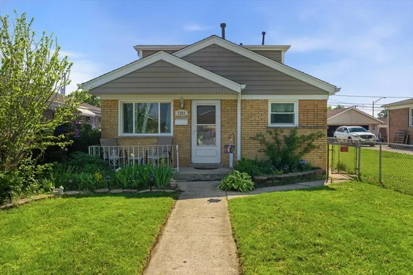 $372,500 | 7751 Massasoit Avenue, Burbank, IL 60459
