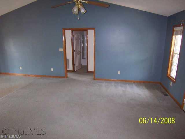 233 Albertson Road Thomasville, NC 27360 - Photo 5 of 5 Other. living room