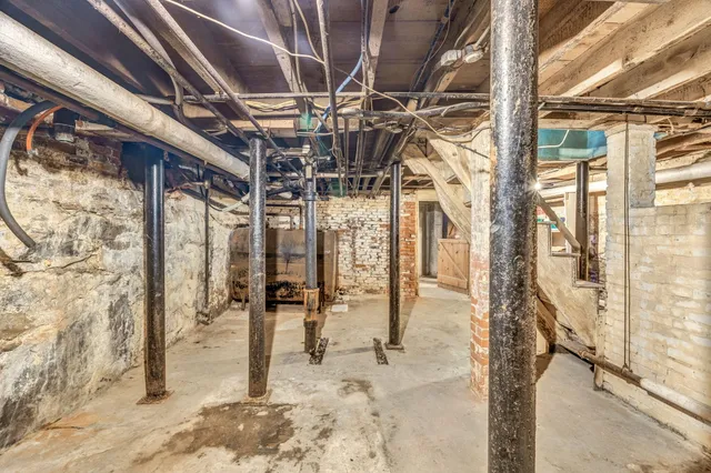 $1,125,000 | 180 Main Road North, Hampden, ME 04444