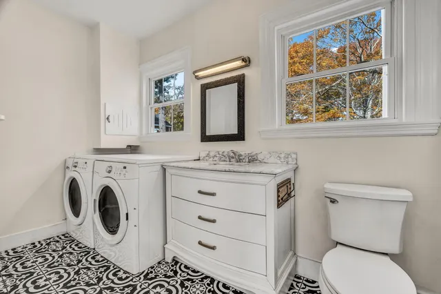 $1,125,000 | 180 Main Road North, Hampden, ME 04444