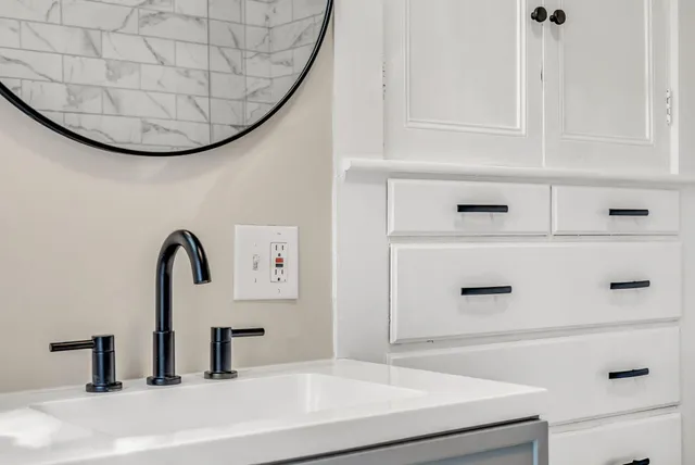 $1,125,000 | 180 Main Road North, Hampden, ME 04444