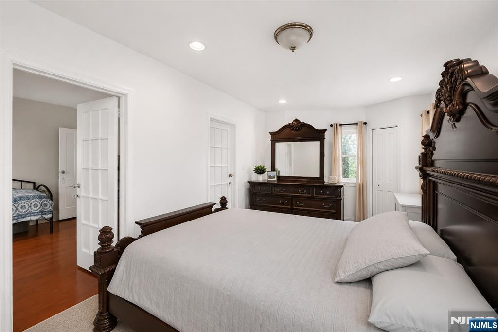 41 Berkeley Place Bloomfield, NJ 07003 - Photo 10 of 30