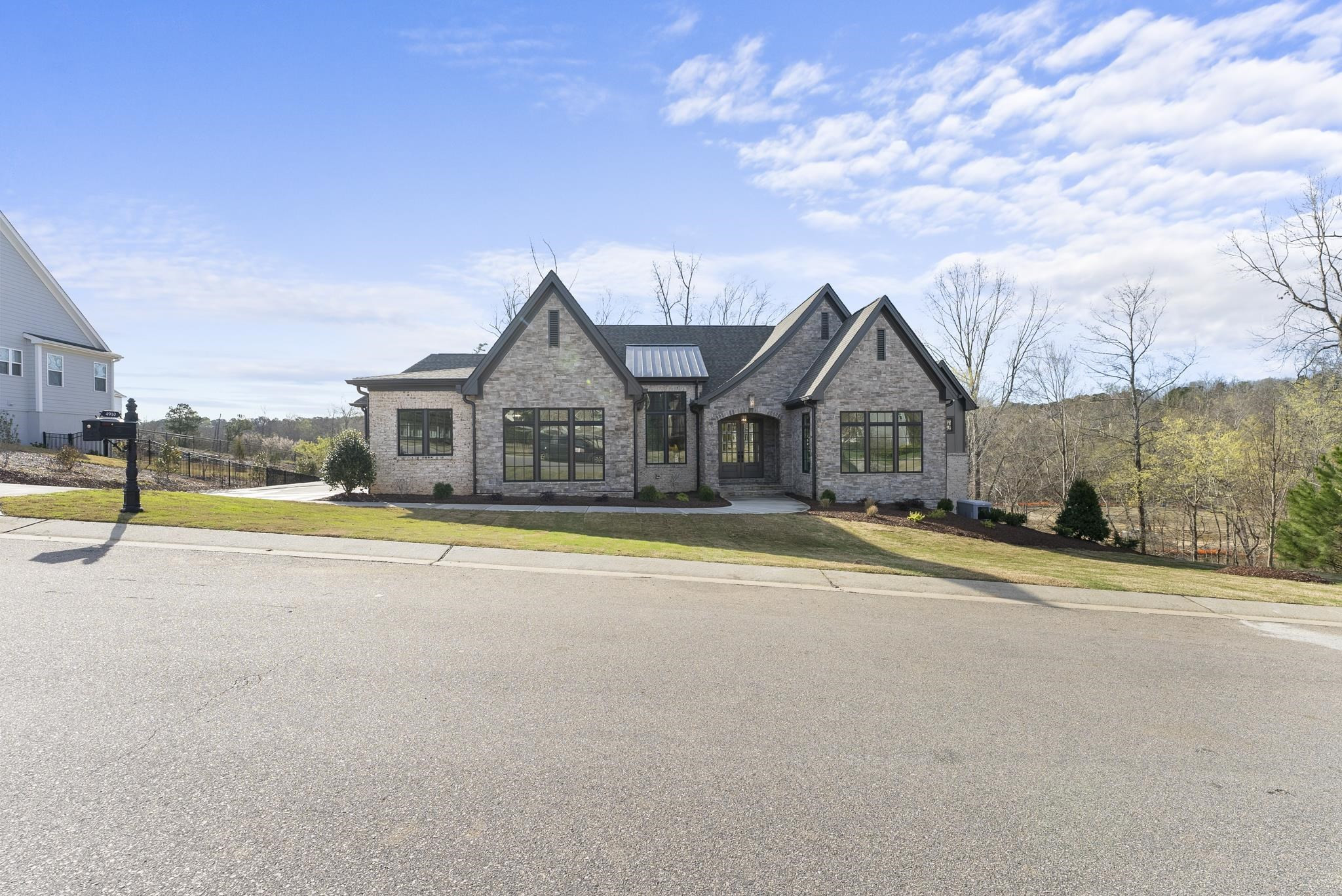 4910 Poyner Road Raleigh, NC 27612 - Photo 4 of 48 Photo 4
