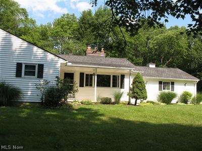 12 Overlook Road Chagrin Falls, OH 44022 - Photo 1 of 1 Gallery Image 1