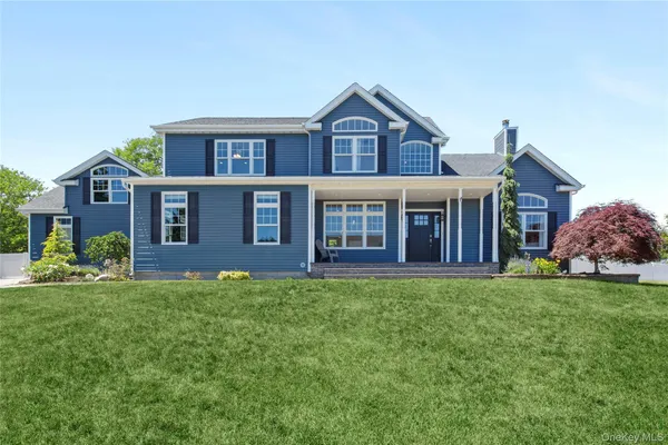 $1,249,000 | 25 Ashley Circle, Manorville, NY 11949
