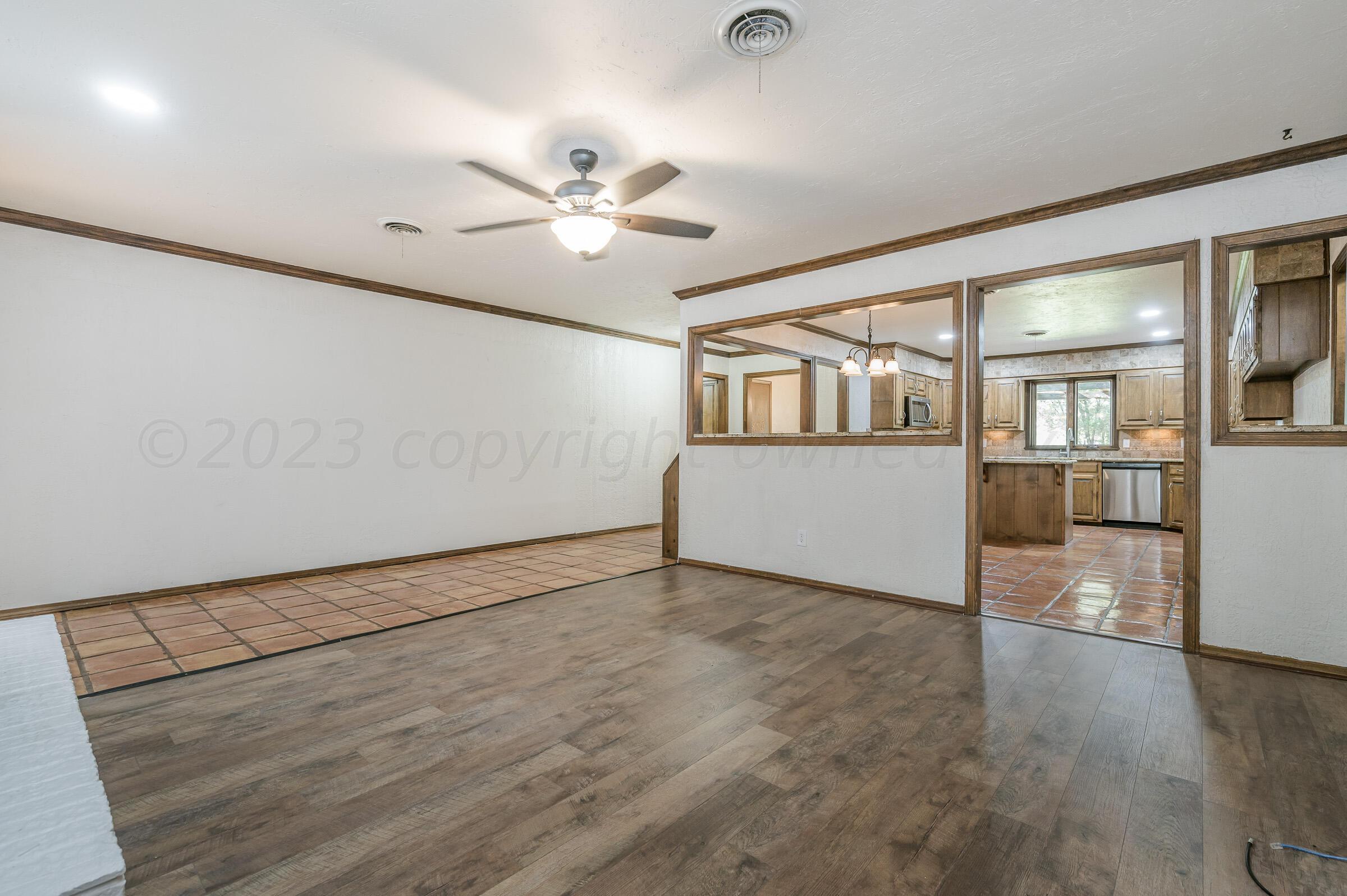 26 Kendall Road Amarillo, TX 79124 - Photo 12 of 30 Living Room-2
