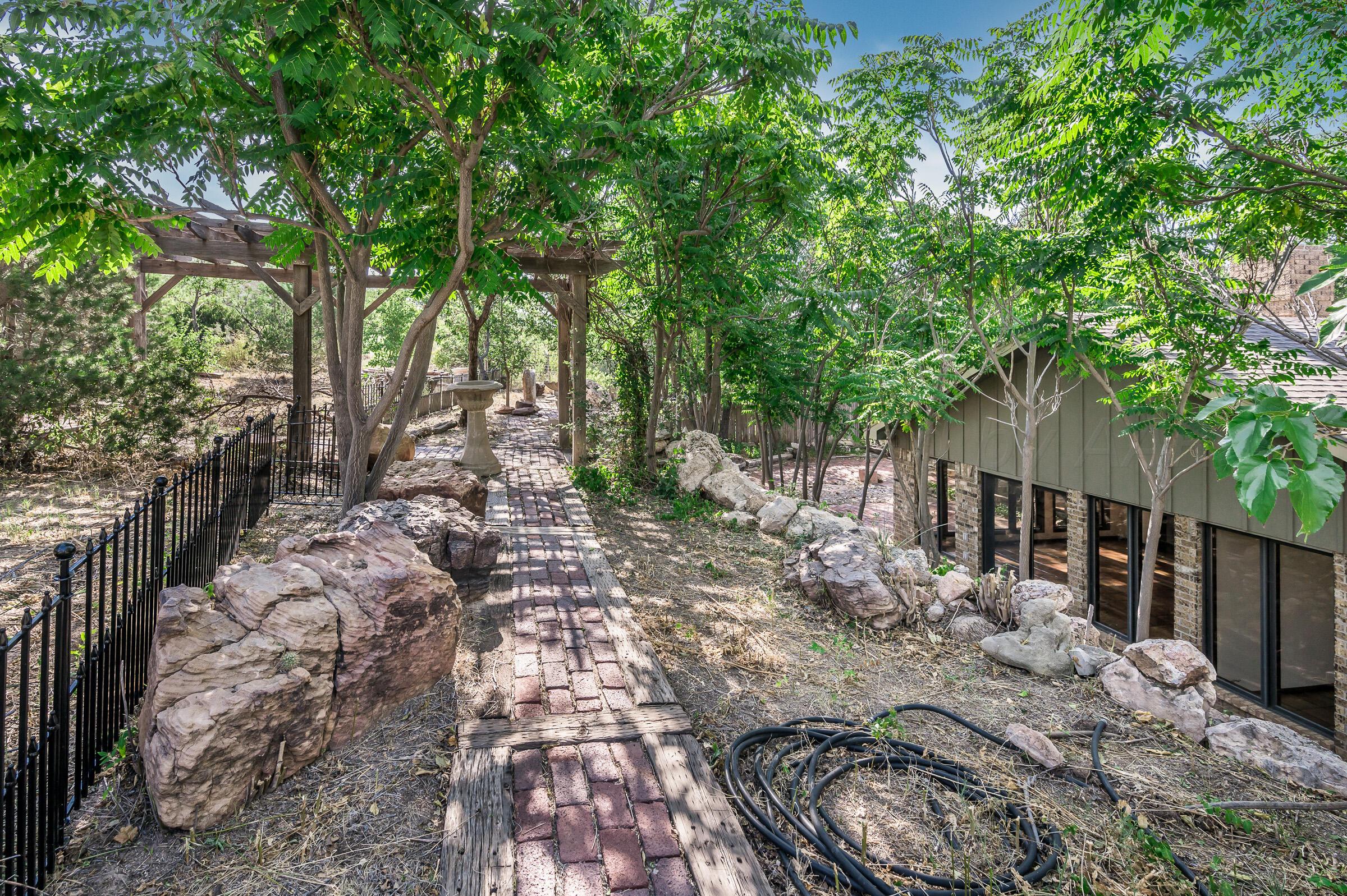 26 Kendall Road Amarillo, TX 79124 - Photo 23 of 30 Back Yard-8