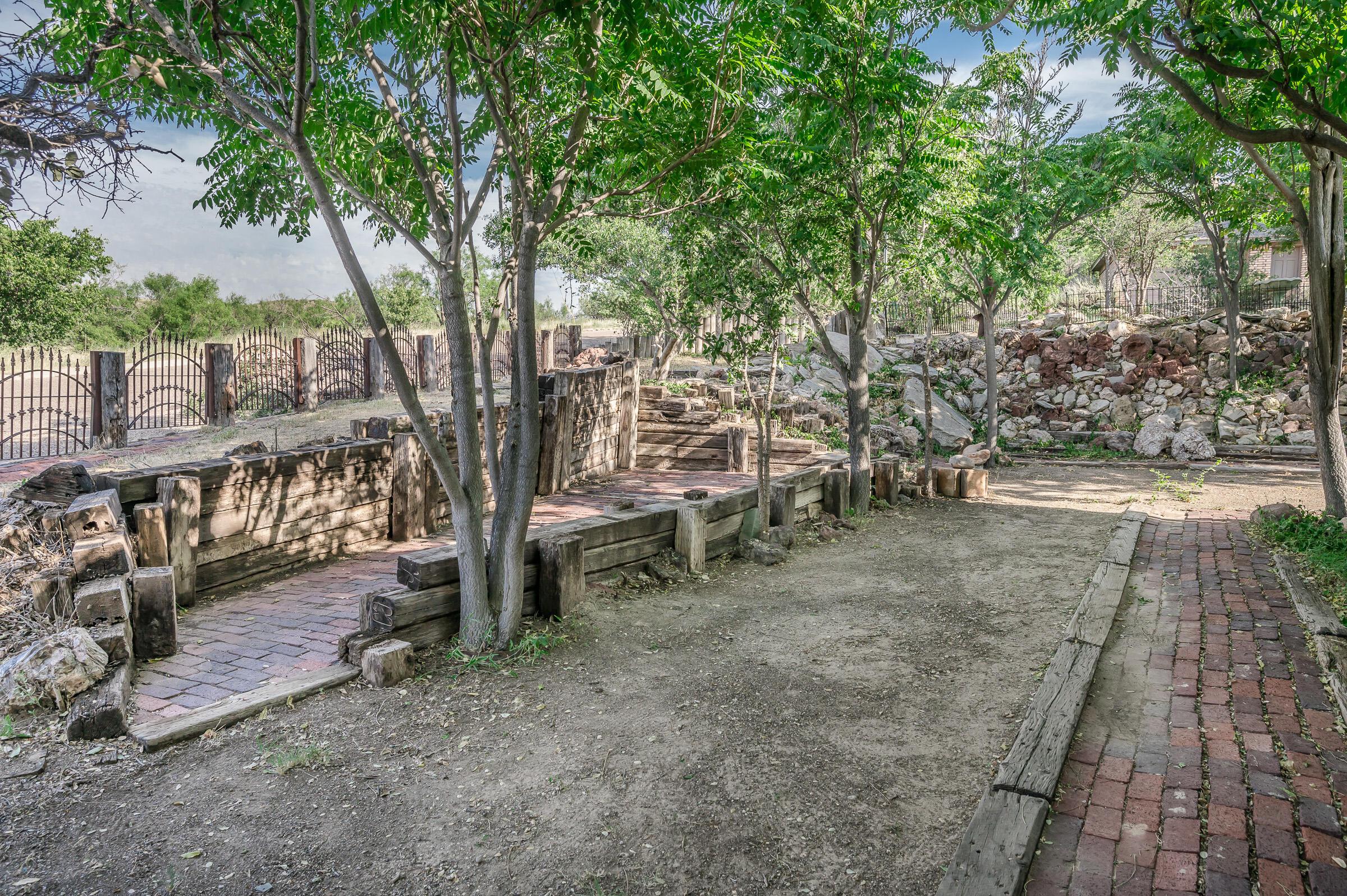 26 Kendall Road Amarillo, TX 79124 - Photo 25 of 30 Back Yard