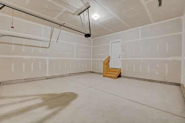 $3,865 | 702 Station Boulevard, Elburn, IL 60119