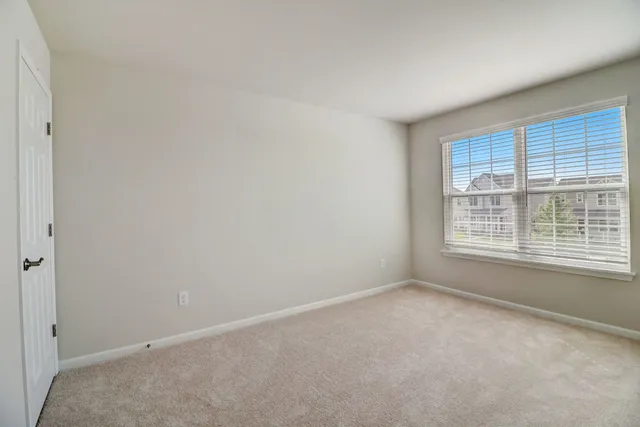 $3,865 | 702 Station Boulevard, Elburn, IL 60119