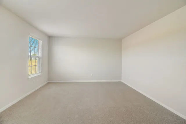 $3,865 | 702 Station Boulevard, Elburn, IL 60119