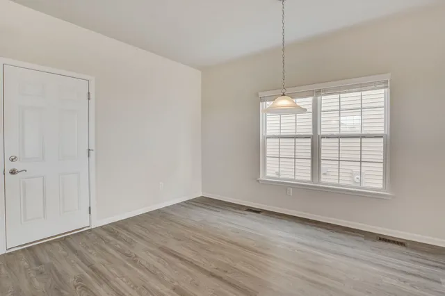 $3,865 | 702 Station Boulevard, Elburn, IL 60119