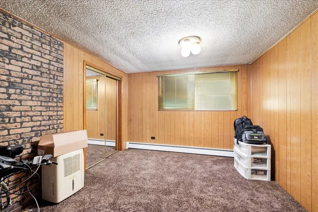 a view of a livingroom with a bench