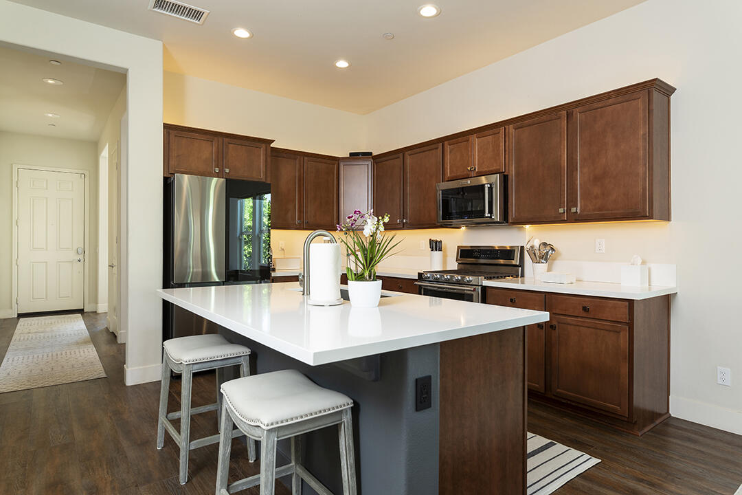 26 Pinot Noir Rancho Mirage, CA 92270 - Photo 8 of 48 07