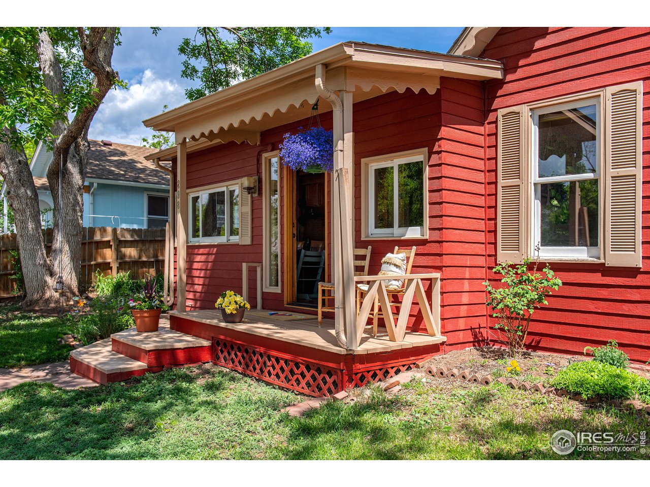 208 Main Street Lyons, CO 80540 - Photo 2 of 27 Walk to all the restaurants