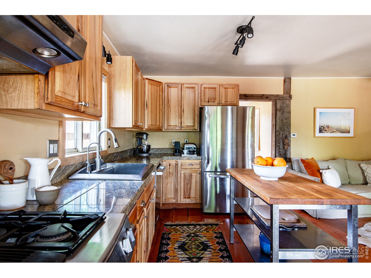 208 Main Street Lyons, CO 80540 - Photo 9 of 27