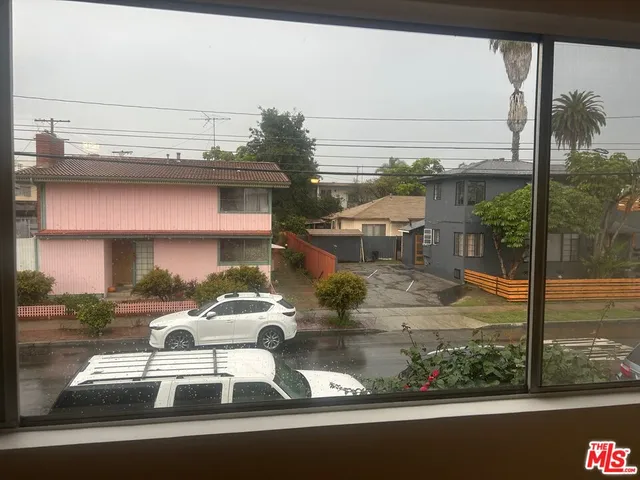 $2,350 | 3603 Mentone Avenue, Unit 7, Los Angeles, CA 90034