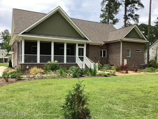 $734,488 | 444 Cypress Landing Trail, Chocowinity, NC 27817