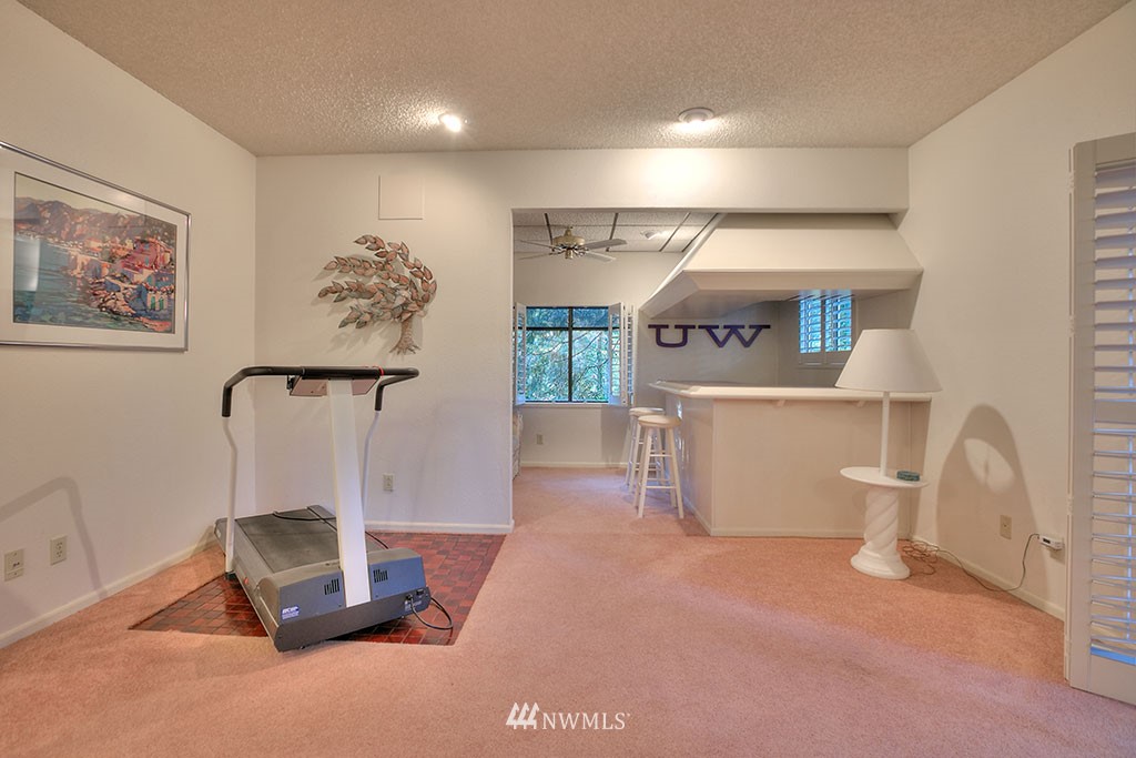 15206 Southeast 176th Street Renton, WA 98058 - Photo 14 of 22 Gallery Image 14