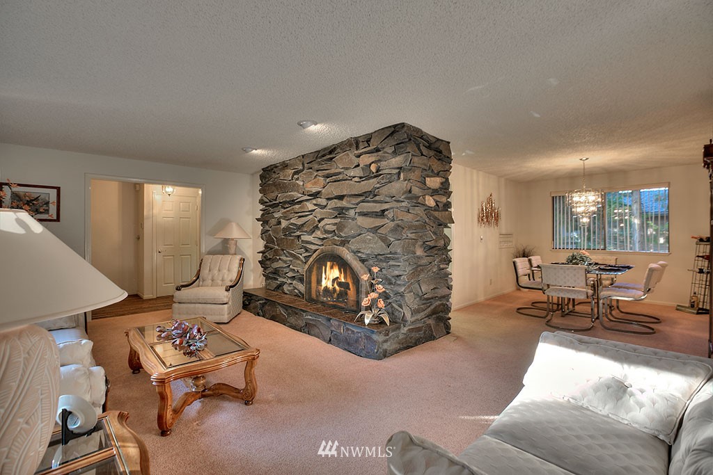 15206 Southeast 176th Street Renton, WA 98058 - Photo 5 of 22 Gallery Image 5
