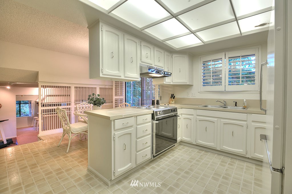 15206 Southeast 176th Street Renton, WA 98058 - Photo 8 of 22 Gallery Image 8