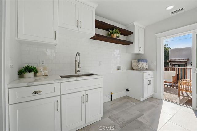 $1,750,000 | 2111 South Bronson Avenue, Los Angeles, CA 90018