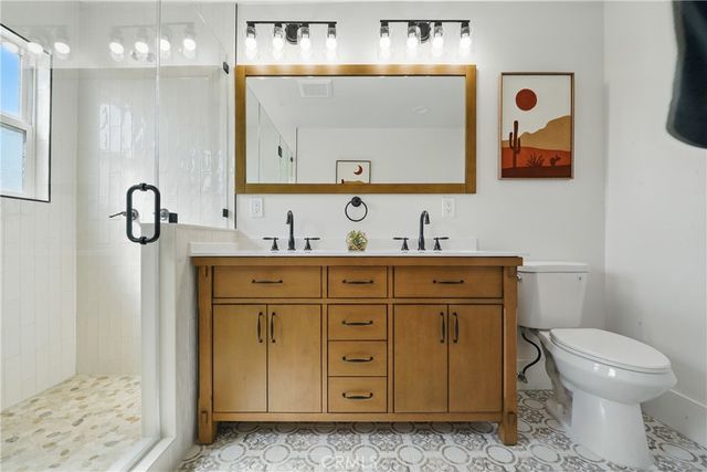 $1,750,000 | 2111 South Bronson Avenue, Los Angeles, CA 90018