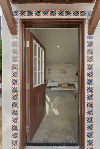 $1,750,000 | 2111 South Bronson Avenue, Los Angeles, CA 90018