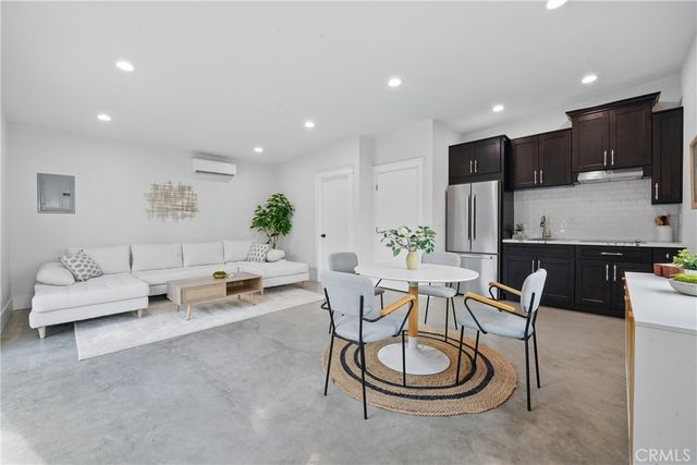 $1,750,000 | 2111 South Bronson Avenue, Los Angeles, CA 90018
