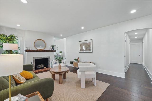 $1,750,000 | 2111 South Bronson Avenue, Los Angeles, CA 90018