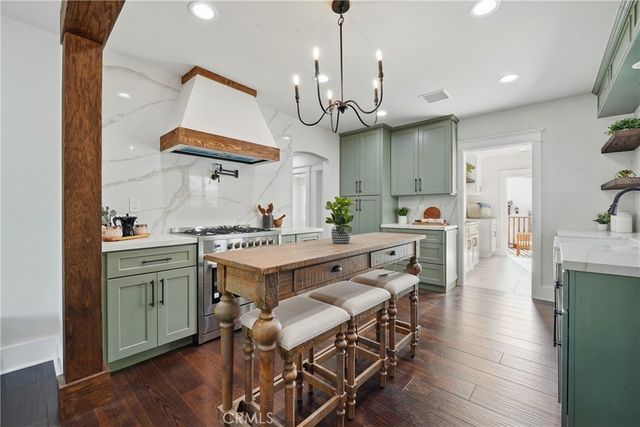 $1,750,000 | 2111 South Bronson Avenue, Los Angeles, CA 90018