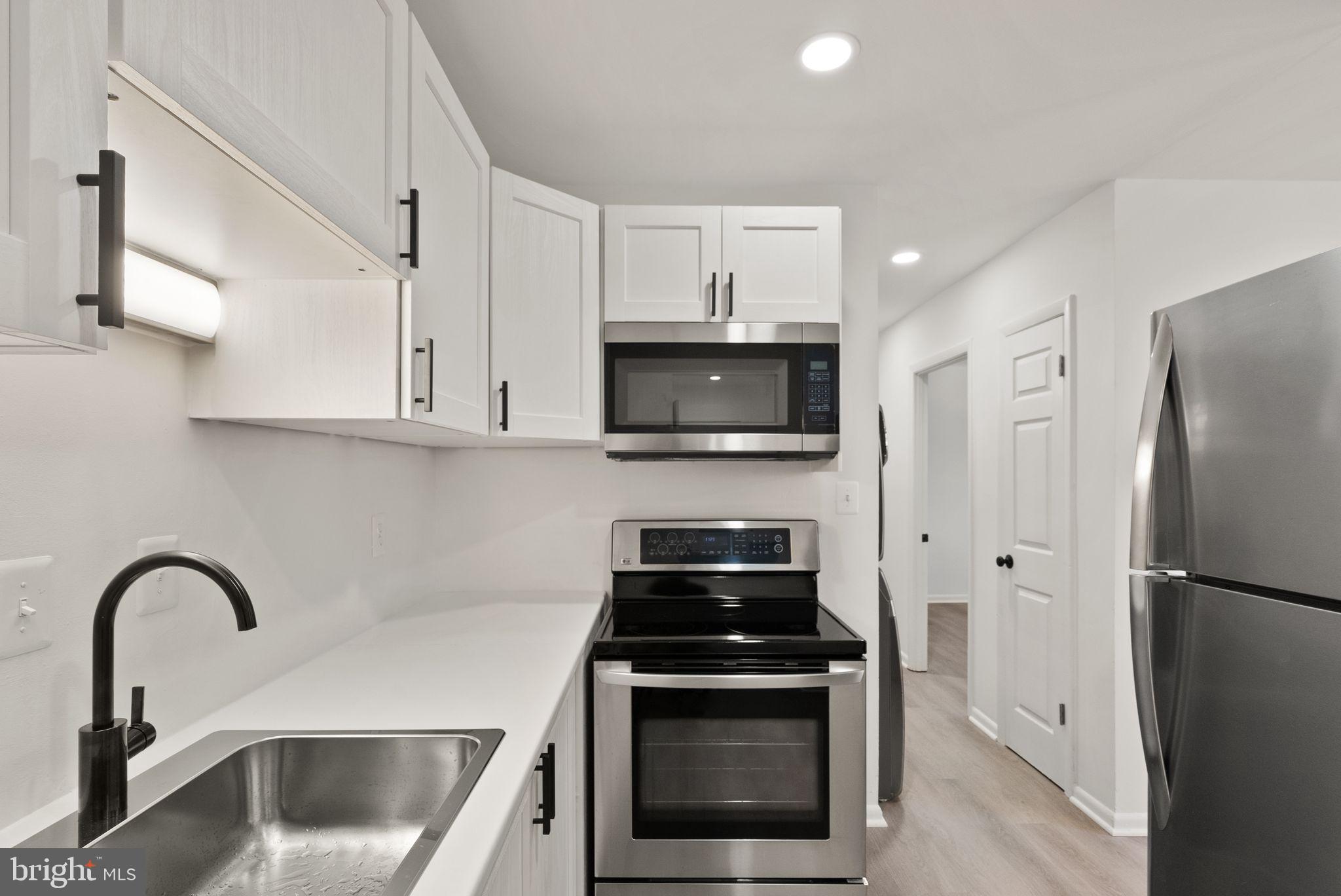 6230 Edsall Road, Unit 404 Alexandria, VA 22312 - Photo 12 of 29