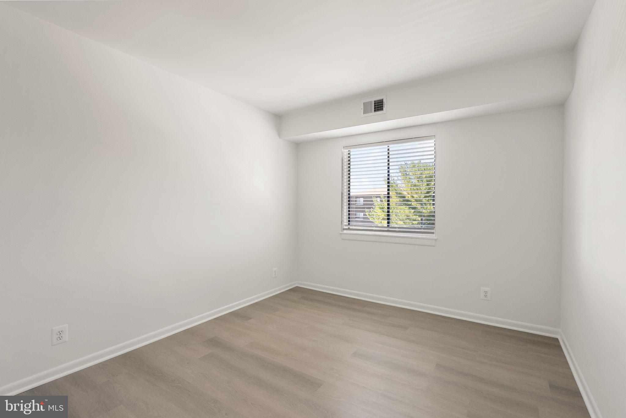6230 Edsall Road, Unit 404 Alexandria, VA 22312 - Photo 19 of 29