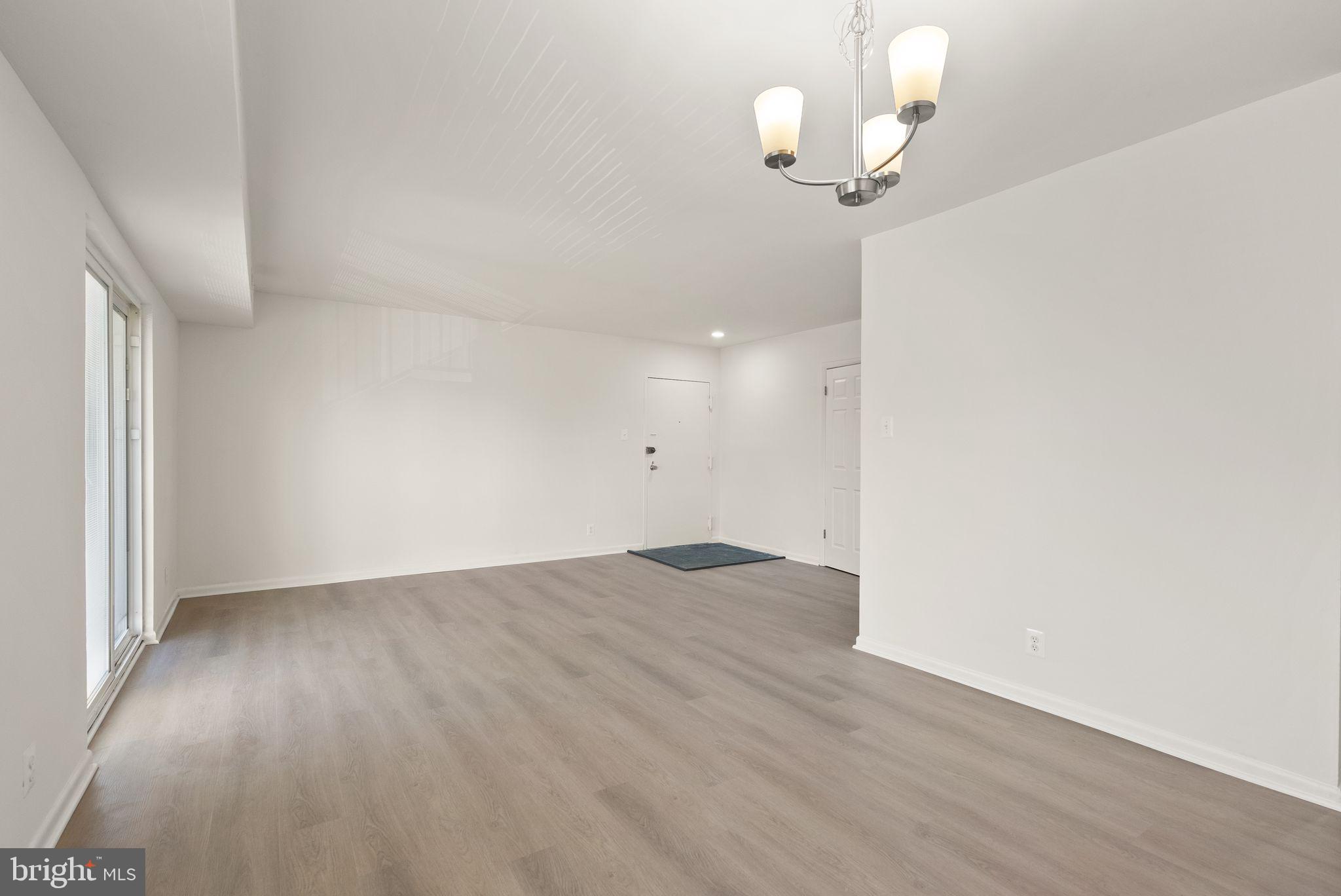 6230 Edsall Road, Unit 404 Alexandria, VA 22312 - Photo 4 of 29