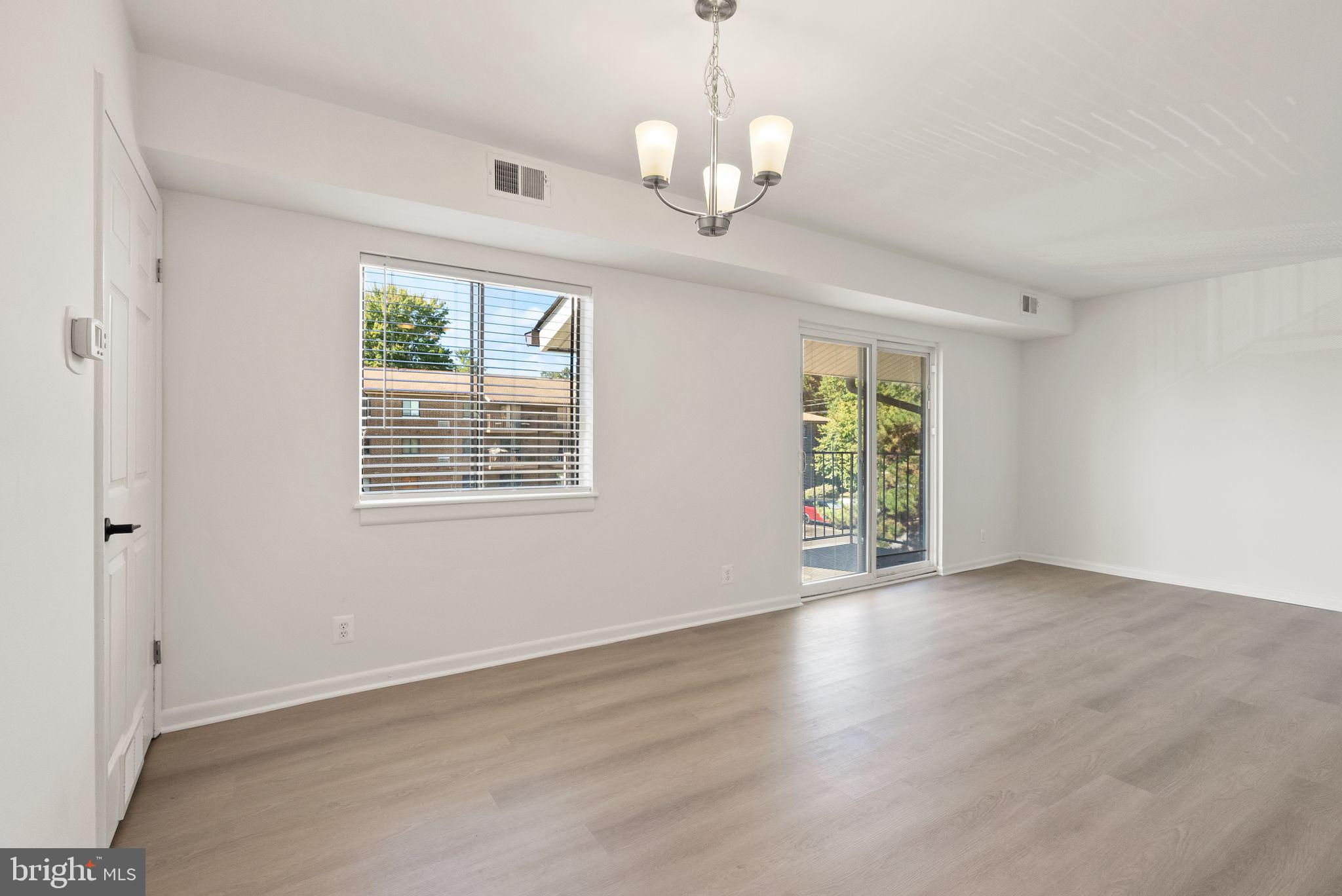 6230 Edsall Road, Unit 404 Alexandria, VA 22312 - Photo 5 of 29