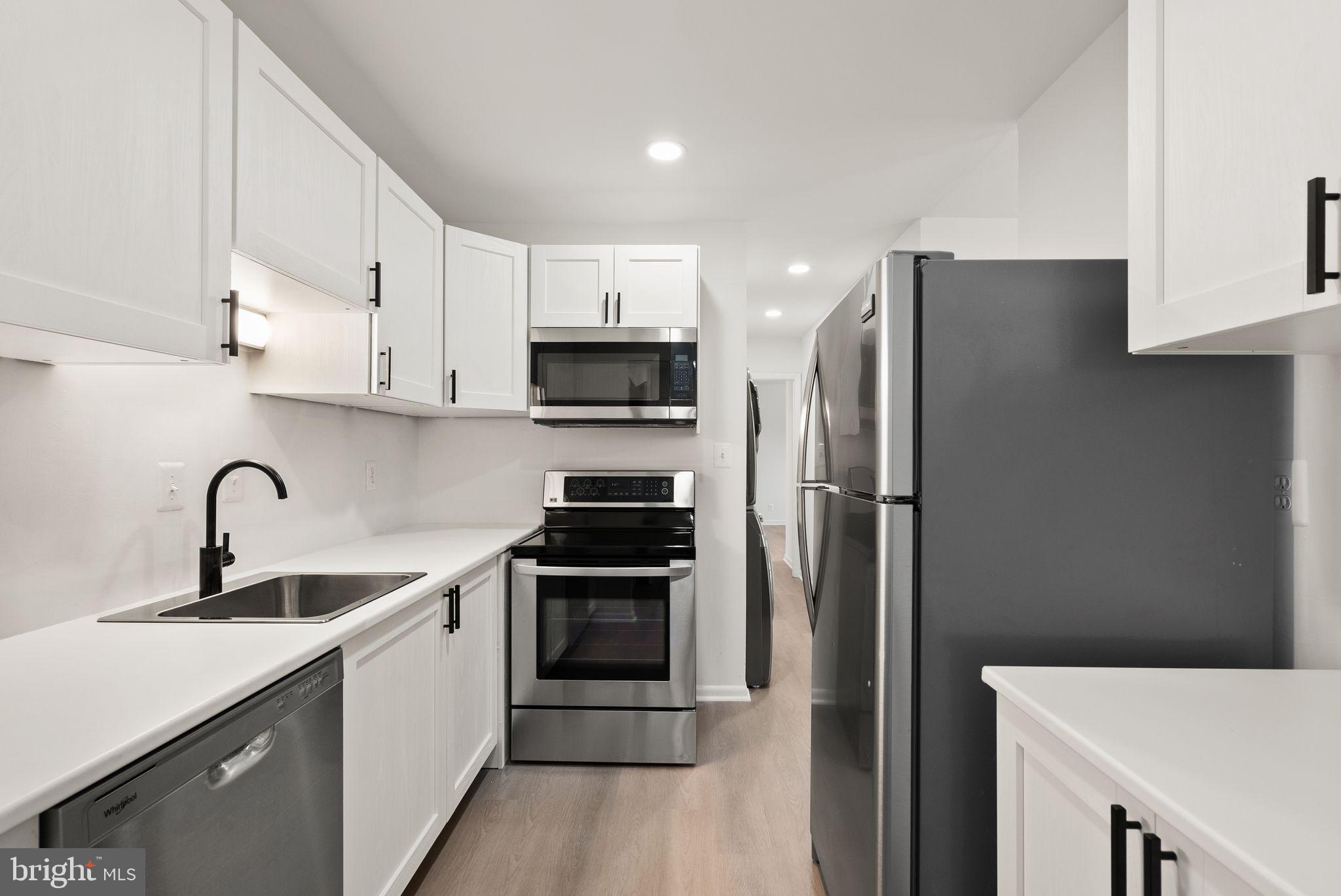 6230 Edsall Road, Unit 404 Alexandria, VA 22312 - Photo 8 of 29