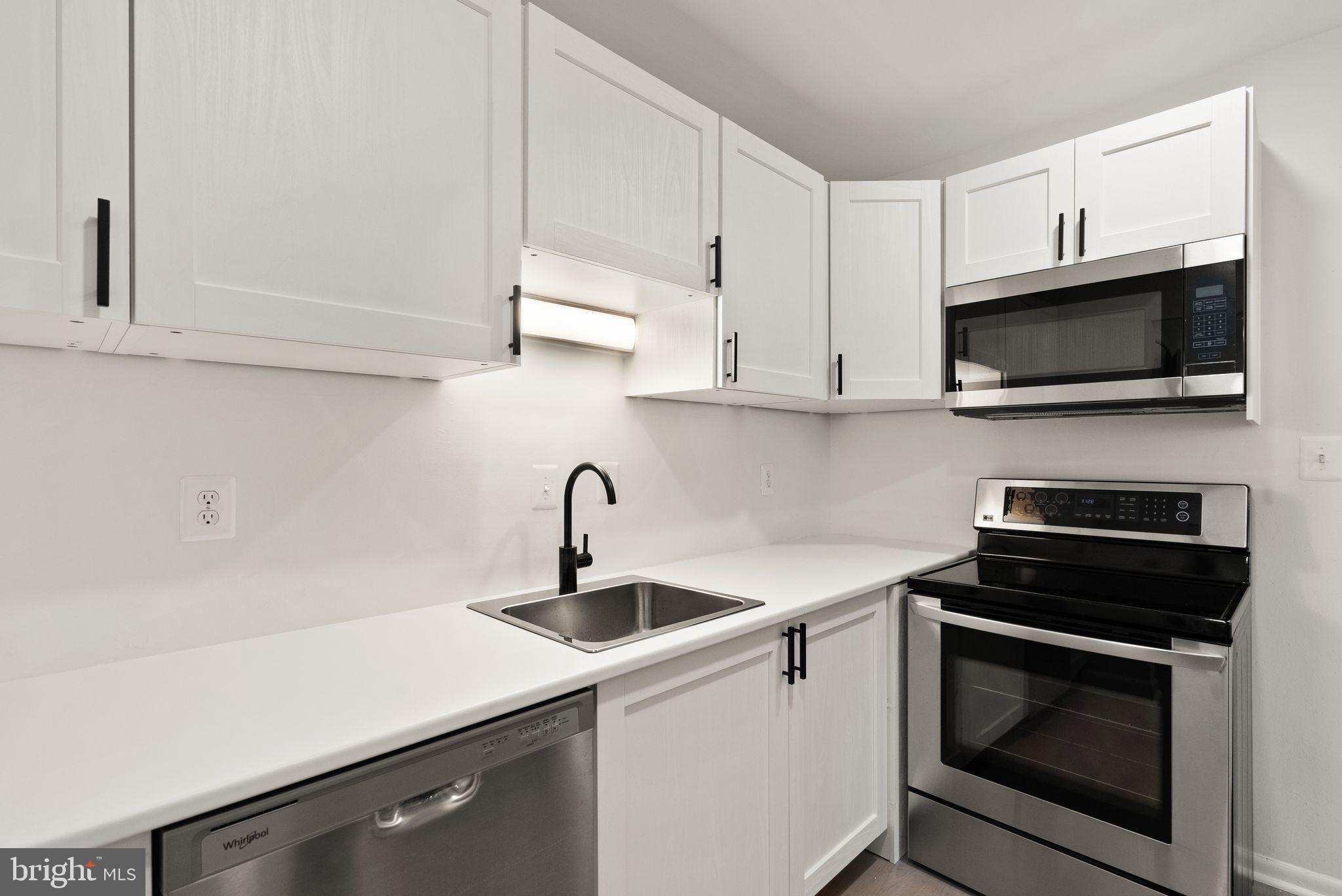 6230 Edsall Road, Unit 404 Alexandria, VA 22312 - Photo 9 of 29