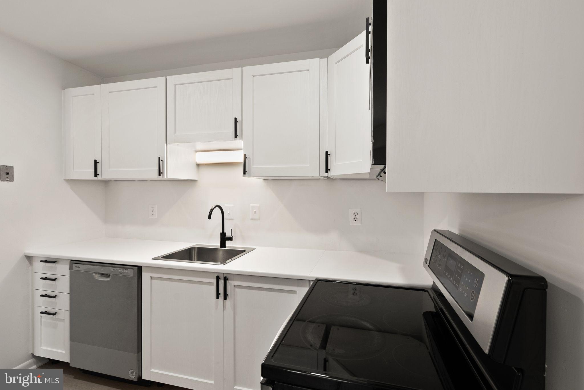 6230 Edsall Road, Unit 404 Alexandria, VA 22312 - Photo 10 of 29