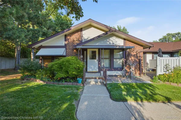 $235,000 | 40556 Newport Drive, Plymouth, MI 48170