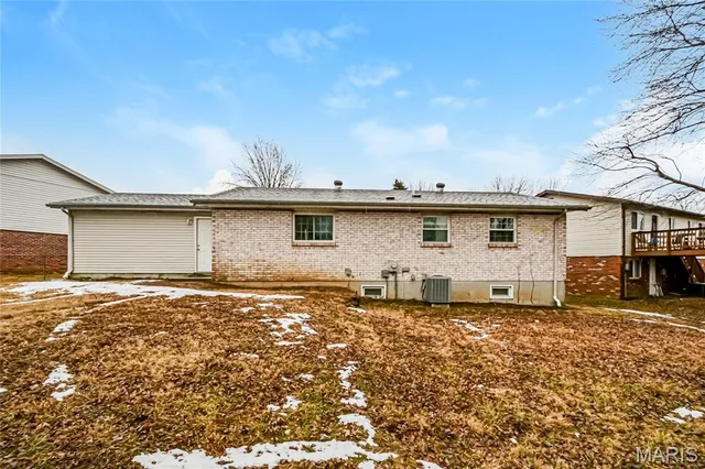 $1,770 | 1875 Battlefield Drive, Florissant, MO 63031