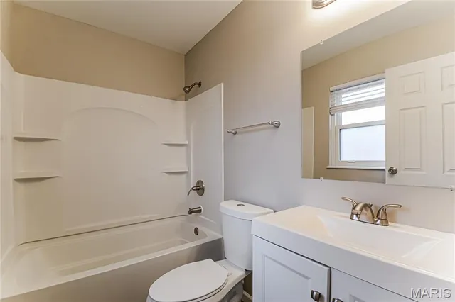 $1,770 | 1875 Battlefield Drive, Florissant, MO 63031