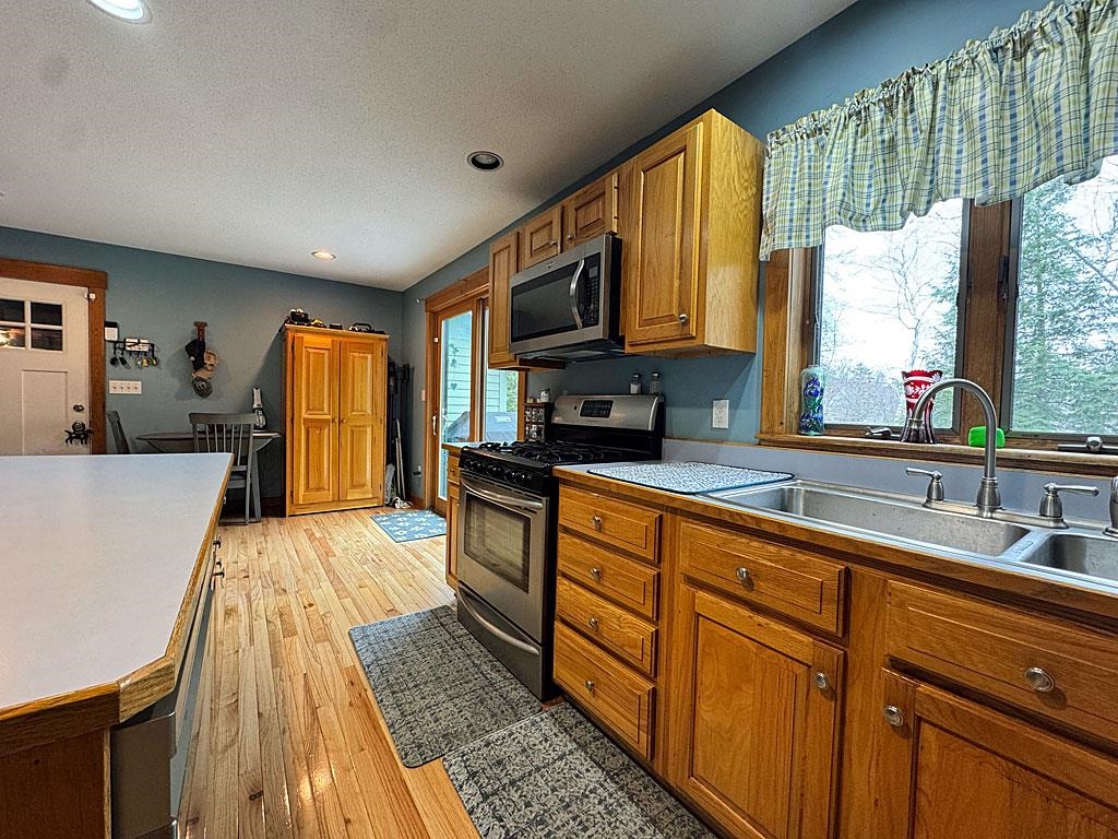 10 Elmwood Drive Rutland, VT 05701 - Photo 9 of 44