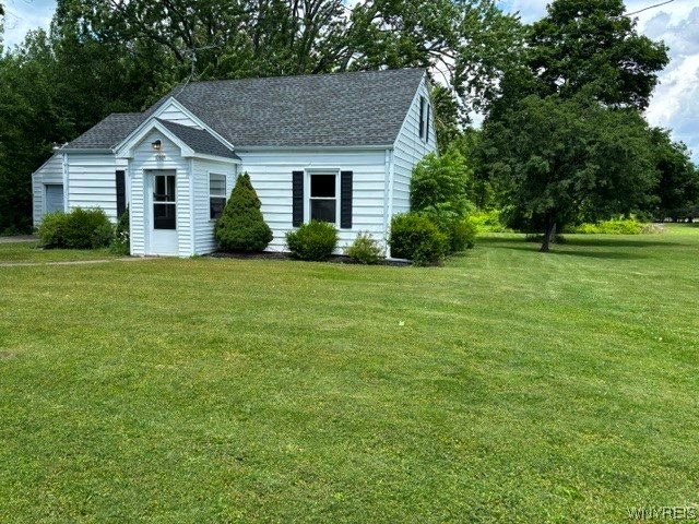10889 Maple Ridge Road Medina, NY 14103 - Photo 3 of 24