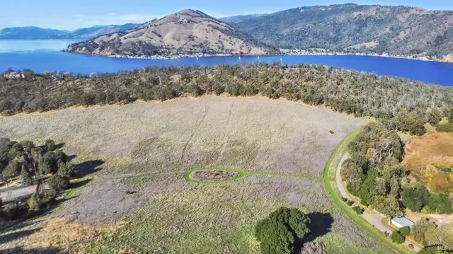 $525,000 | 8245-8249 Point Drive, Kelseyville, CA 95451