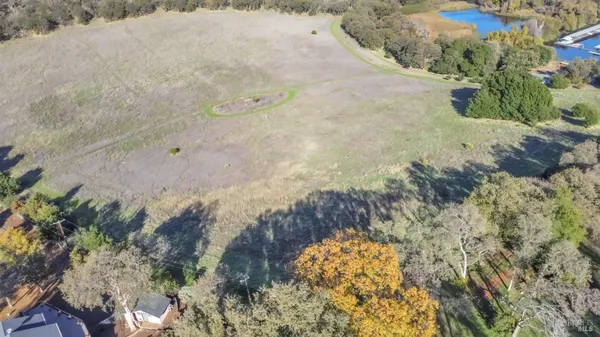 $525,000 | 8245-8249 Point Drive, Kelseyville, CA 95451